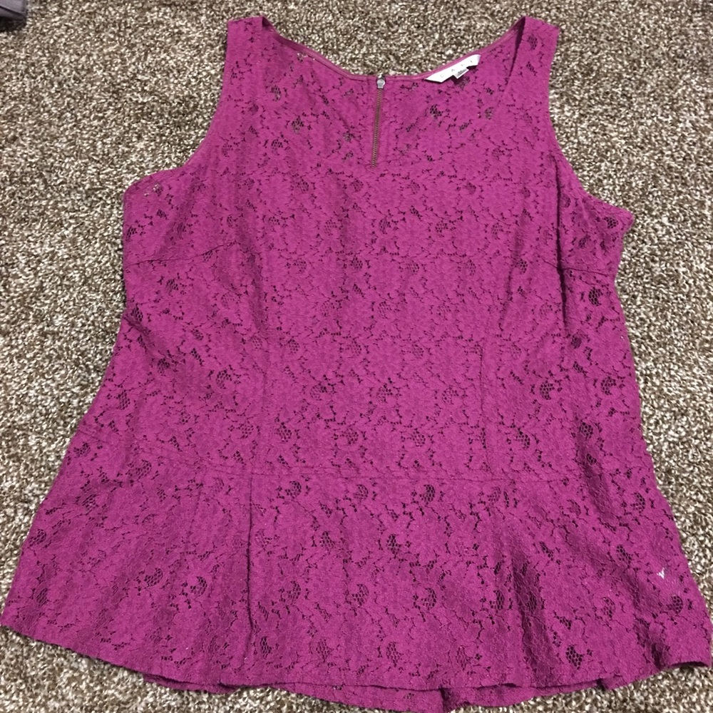 CAbi lace peplum top sz M